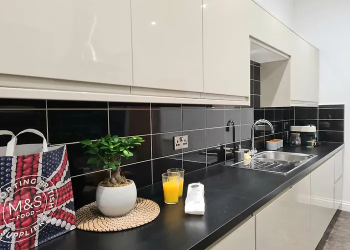 Apartamento Royal Retreat - Free Parking Nearby Ultra Fast Wifi *